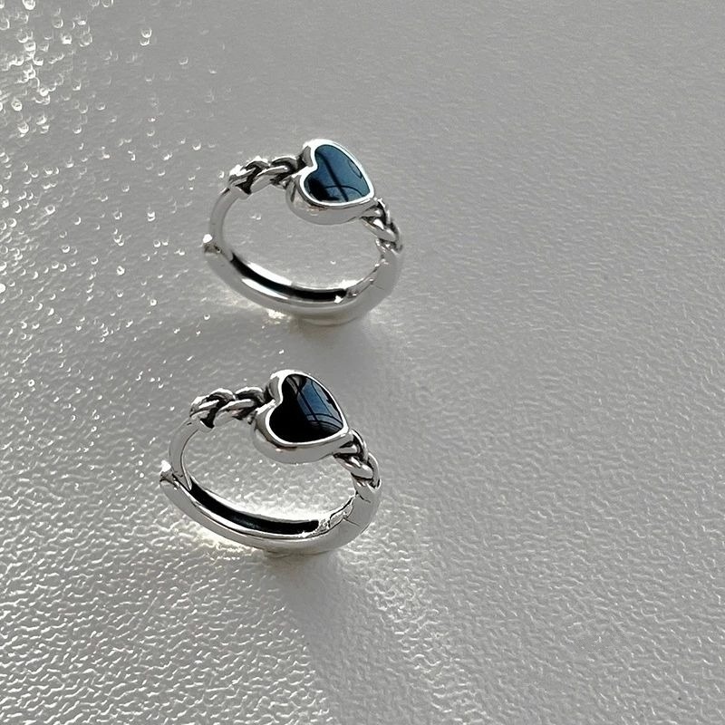 💖台灣現貨🌿甜酷風~黑色滴油愛心麻花耳環 設計感簡約個性耳扣 圓圈耳環 防敏耳環 愛心易扣耳環【G419】-規格圖9