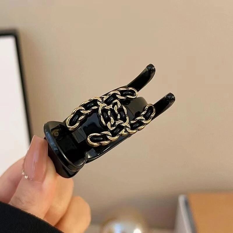 ✨台灣現貨🌿復古小香風 鏈條髮夾 氣質中號高馬尾抓夾 低尾夾 丸子頭盤髮鯊魚夾【M73】-細節圖4