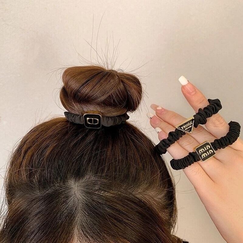 ✨台灣現貨🌿韓版金屬字母 黑色滴釉小腸髮圈 ins復古氣質簡約扎頭髮繩頭繩通勤髮飾【ND81】-細節圖4