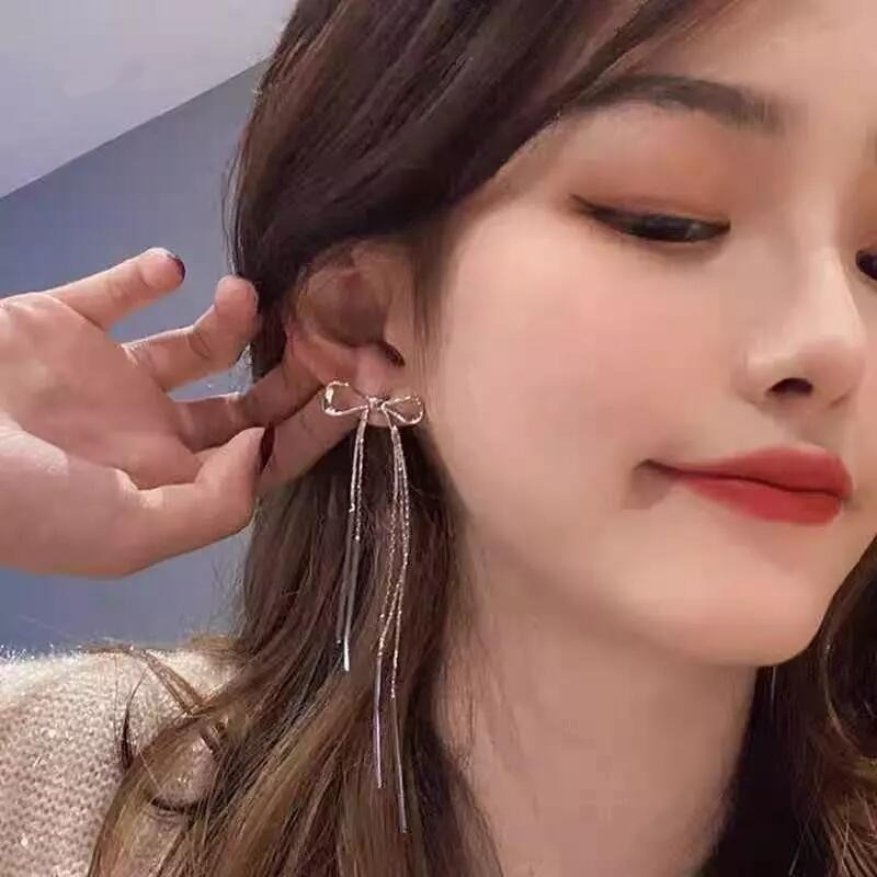 💖台灣現貨🌿輕奢甜酷辣妹冷淡風蝴蝶結流蘇耳線 個性簡約小眾設計感ins銀針長款耳環【G90】-細節圖6