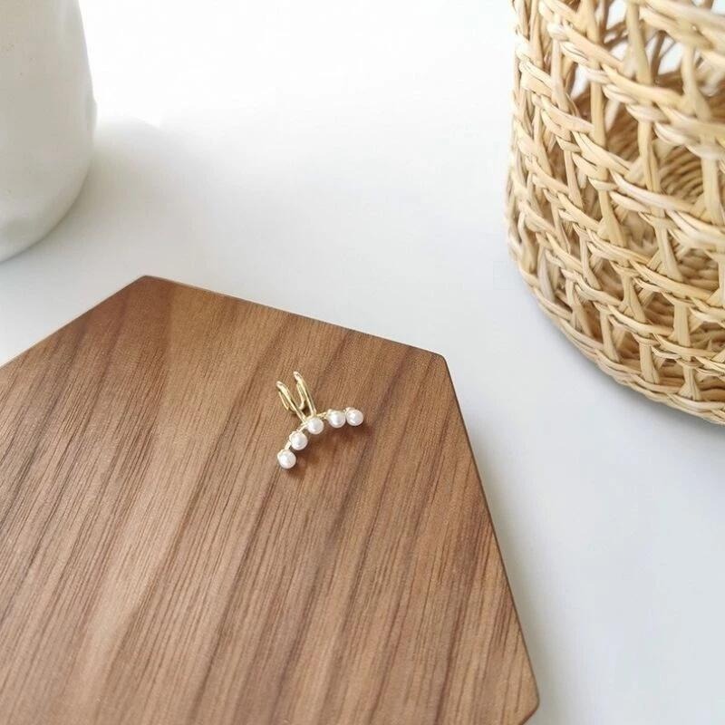 💖台灣現貨🌿ins網紅博主同款 小眾設計感珍珠耳骨夾 無耳洞可戴 小巧甜美氣質個性耳骨夾耳廓夾一體式夾式耳環G80-細節圖4
