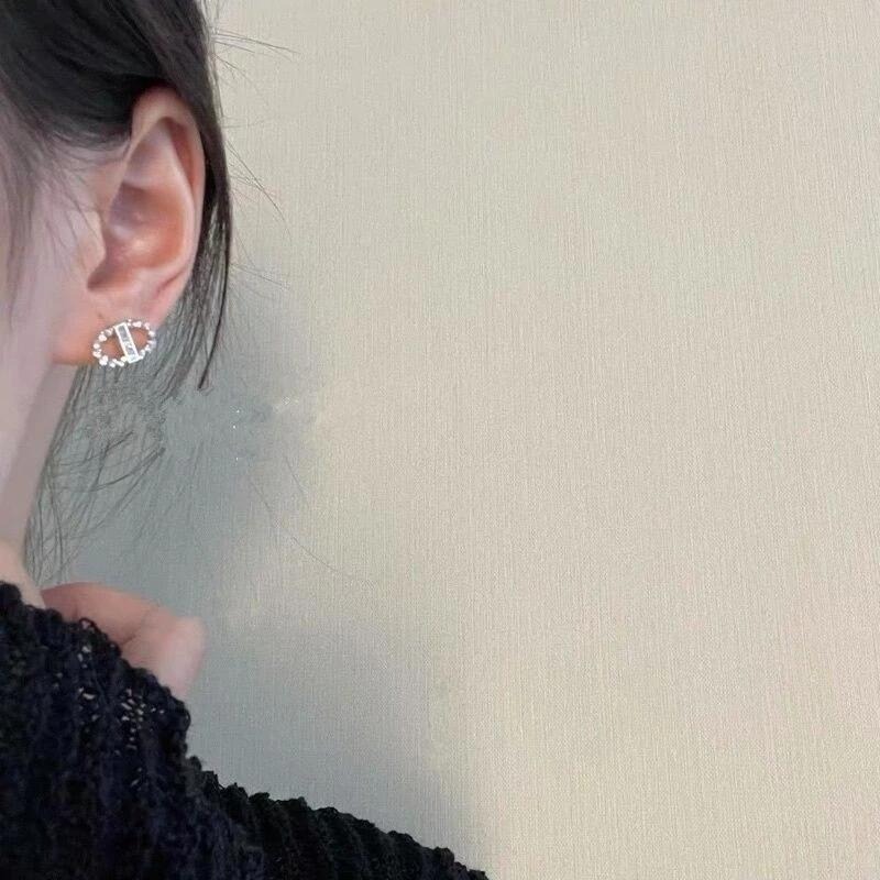 💖台灣現貨🌿S925銀針 韓國微鑲鋯石字母CD耳環 設計感高級輕奢字母耳環 氣質閃亮鋯石耳飾【G181】-細節圖6