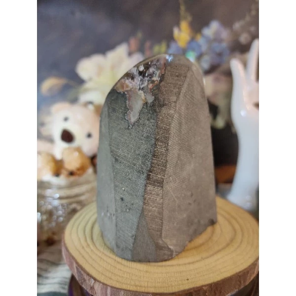 ✡️天然烏拉圭異象紫晶鎮 內凹奶茶色底帶球花、二次結晶  彩晶鎮 消磁 净化 紫水晶原石 晶簇擺件 619g#334-細節圖4