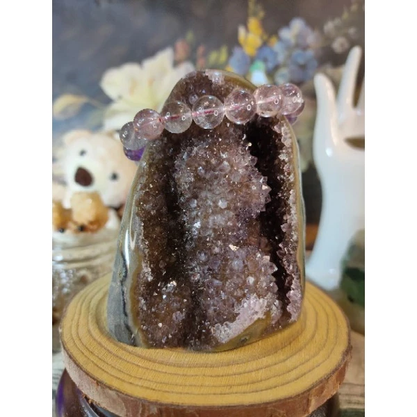 ✡️天然烏拉圭異象紫晶鎮 內凹奶茶色底帶球花、二次結晶  彩晶鎮 消磁 净化 紫水晶原石 晶簇擺件 619g#334-細節圖7