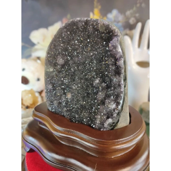 ✡️烏拉圭🇺🇾水晶原礦 異象晶鎮 近黑灰色帶球花 二次結晶、黃晶  財眼 消磁 净化 水晶原石擺件 附訂製底座537-細節圖2