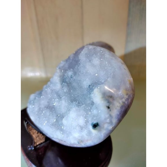 ✡️烏拉圭 閃亮砂糖 綠異愛心水晶💖  綠異象 異象晶鎮 特殊 原皮異象糖果水晶 擺件 桌上小物 附底座-細節圖3