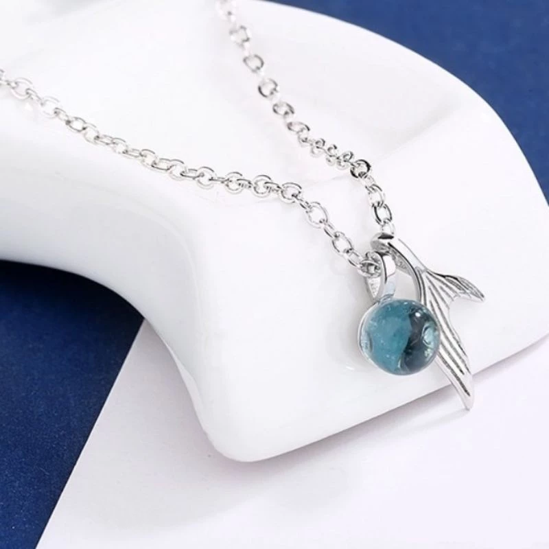 👗台灣現貨🌿人魚泡沫💕人魚尾巴項鍊 海藍寶石 鍍925銀 水晶吊墜 鎖骨鏈 人魚美人魚清新森系海豚魚尾巴吊墜項鍊-細節圖8