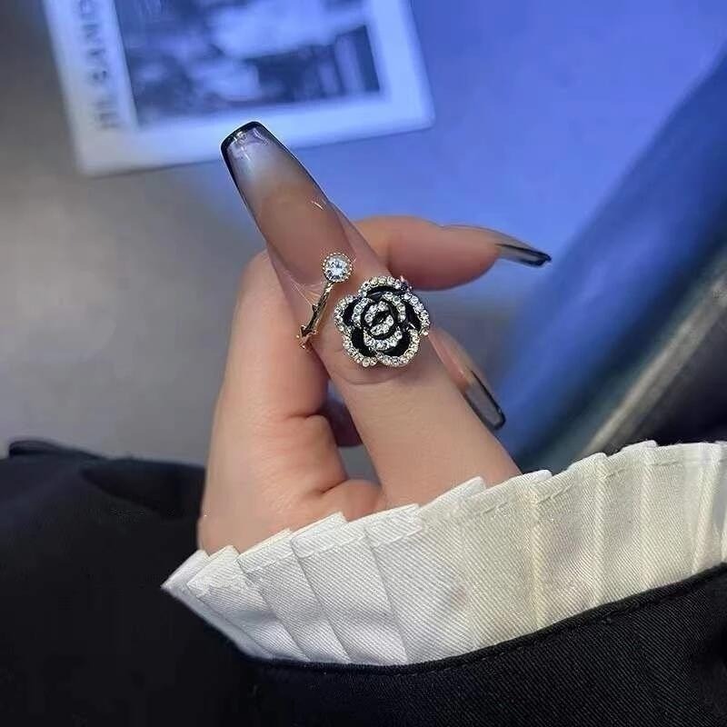 💍台灣現貨🌿韓系輕奢鋯石山茶花開口戒指 滴油山茶花戒指 ins高級感小眾設計小香風指環開口食指戒【O10】-細節圖7