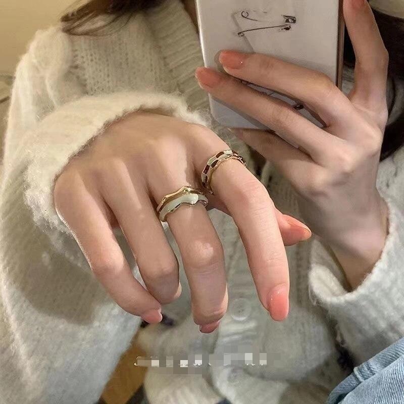 💍台灣現貨🌿新款法式復古兩件套組 琺琅棋盤格戒指 小眾設計感開口ins潮指環【O61】-細節圖3