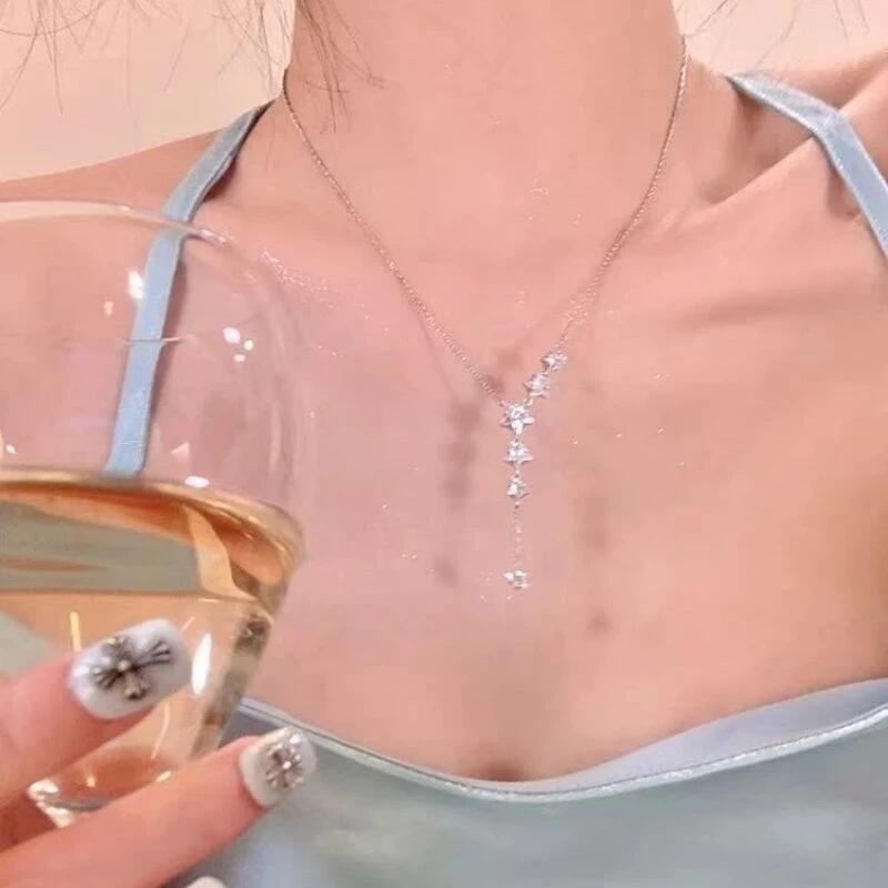 👗台灣現貨🌿韓版簡約鋯石五角星Y字鎖骨鏈 短項鏈 ins不掉色冷淡風鎖骨鏈 甜蜜約會情人節生日禮物【Q80】-細節圖2