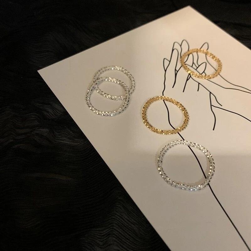 💍台灣現貨🌿波光粼粼戒指 極簡設計感素圈戒指 925銀輕奢精致指環 食指戒 ins潮人戒指 滿天星戒指【O58】-細節圖6