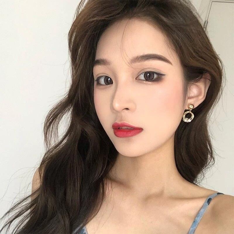 💖台灣現貨🌿網紅ins氣質耳釘 銀針花朵珍珠不對稱耳環小雛菊可愛百搭耳飾-細節圖2