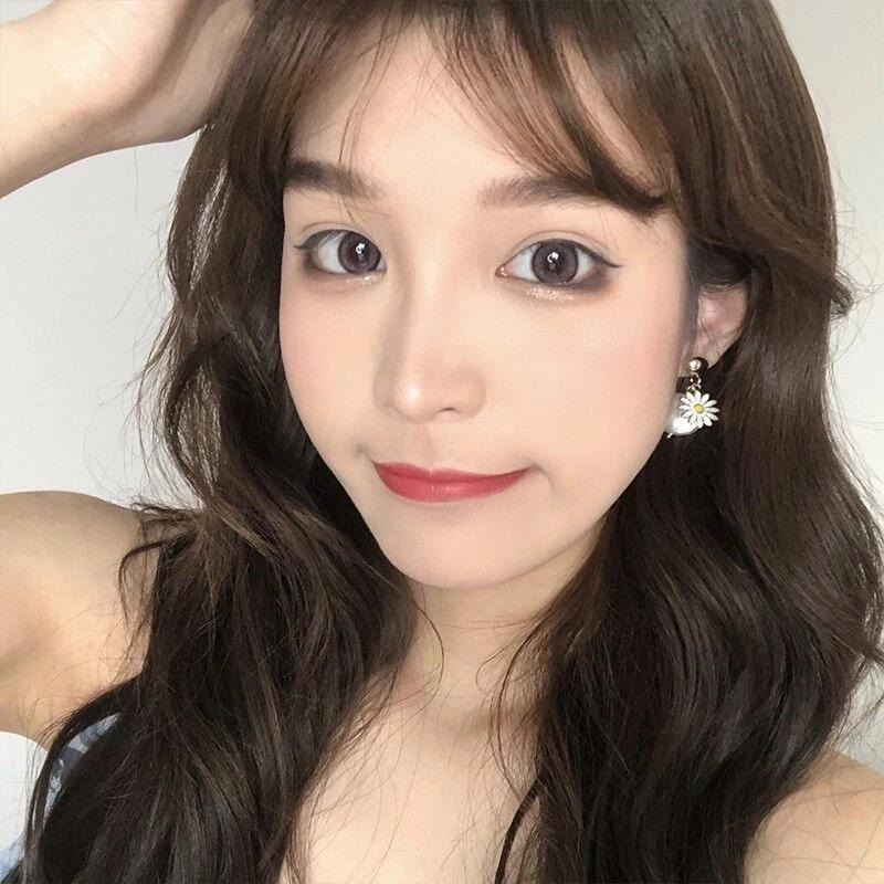 💖台灣現貨🌿網紅ins氣質耳釘 銀針花朵珍珠不對稱耳環小雛菊可愛百搭耳飾-細節圖7