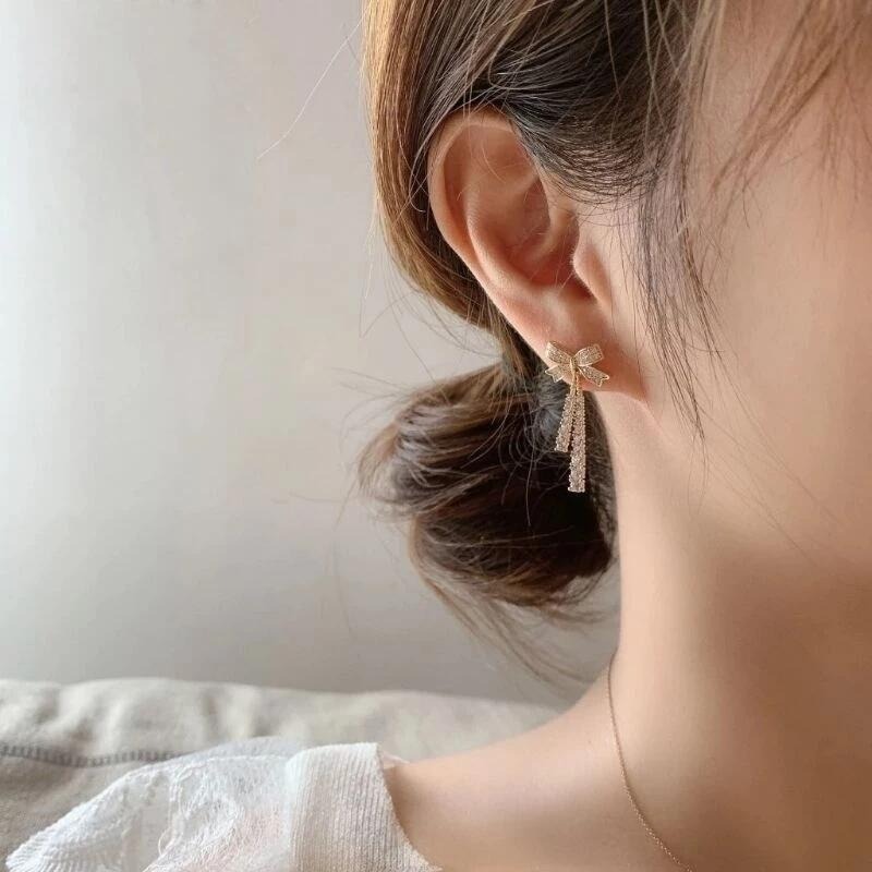 💖台灣現貨🌿S925銀針韓國新款水晶蝴蝶結耳環女ins潮長款流蘇水鑽耳環時尚氣質百搭耳飾品【G351】-細節圖5