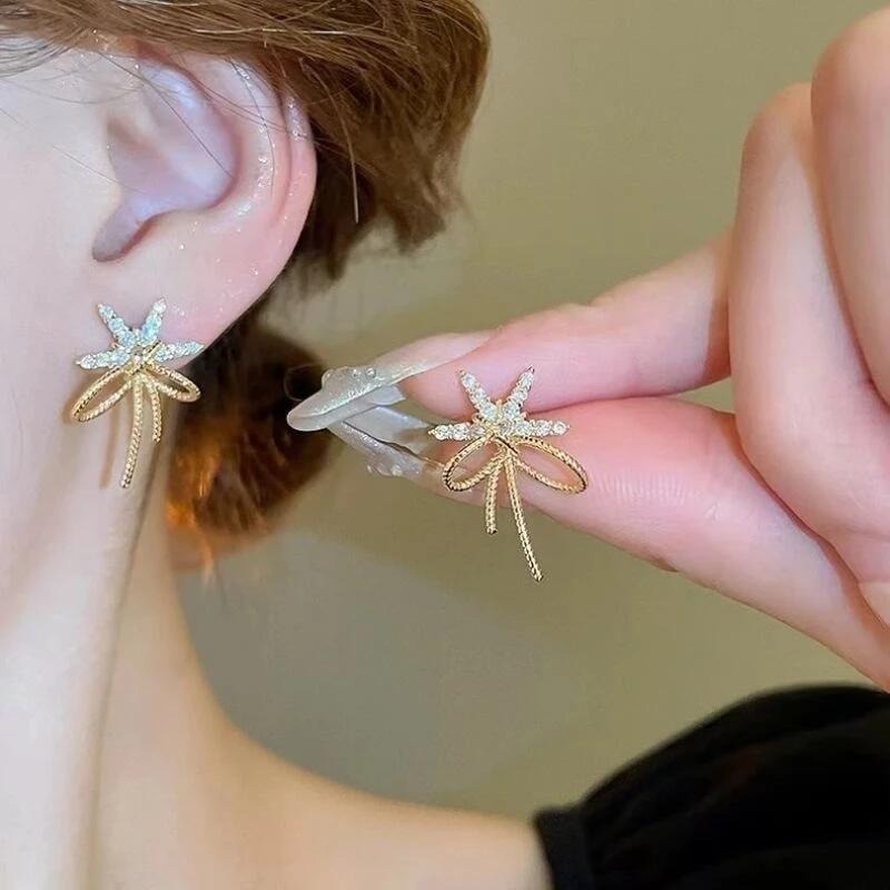 💖台灣現貨🌿韓版鑲鑽海星蝴蝶結925銀耳環 小眾設計簡單氣質獨特個性通勤約會耳飾【G358】-細節圖3