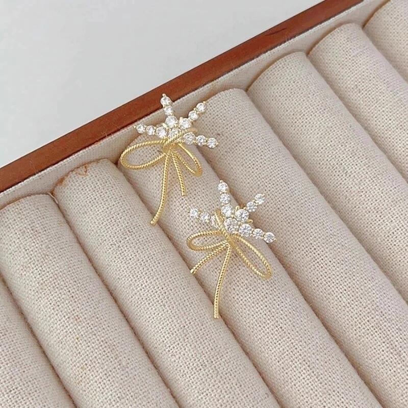 💖台灣現貨🌿韓版鑲鑽海星蝴蝶結925銀耳環 小眾設計簡單氣質獨特個性通勤約會耳飾【G358】-細節圖4