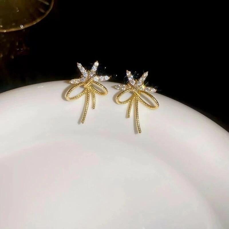 💖台灣現貨🌿韓版鑲鑽海星蝴蝶結925銀耳環 小眾設計簡單氣質獨特個性通勤約會耳飾【G358】-細節圖7