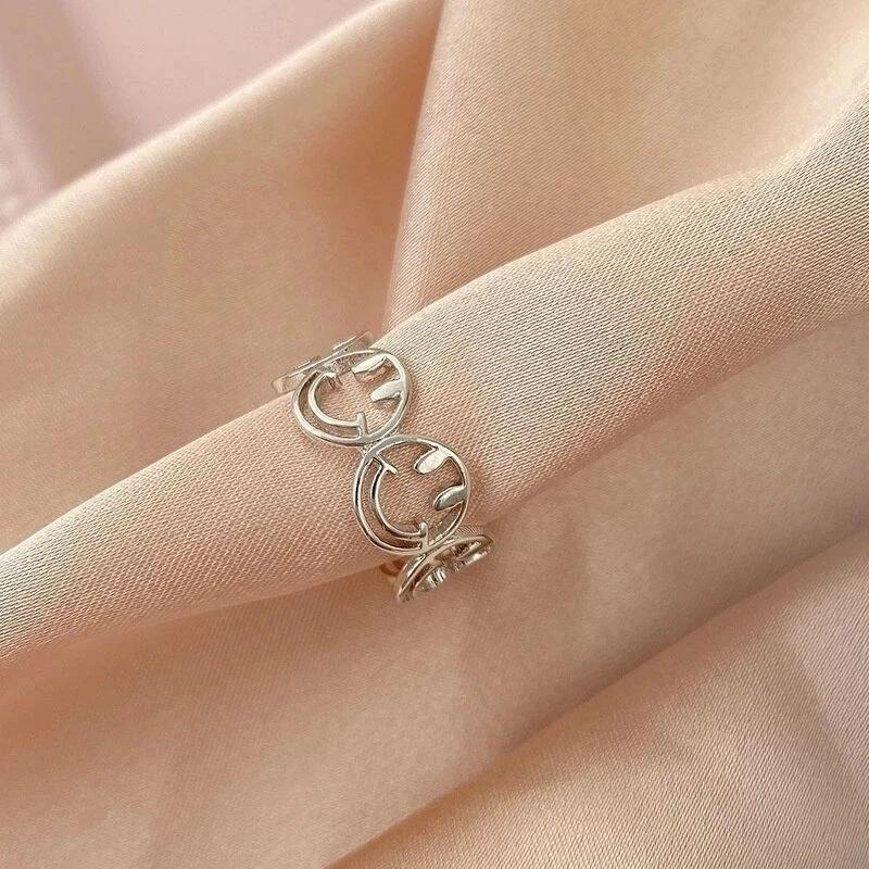 💍台灣現貨🌿新款冷淡風~笑臉戒指 ins時尚個性開口可調整指環鏤空笑臉戒圈【O63】-細節圖7