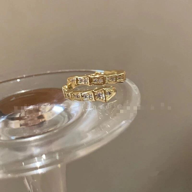 💍台灣現貨🌿滿鑽開口蛇形戒指女ins潮時尚個性小眾設計感輕奢冷淡風蛇骨指環【O67】-規格圖9