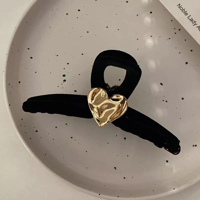 ✨台灣現貨🌿黑色復古法式優雅氣質 珍珠、玫瑰植絨大號抓夾 INS慵懶風簡約抓夾 鯊魚夾 盤髮夾【M9】-規格圖10