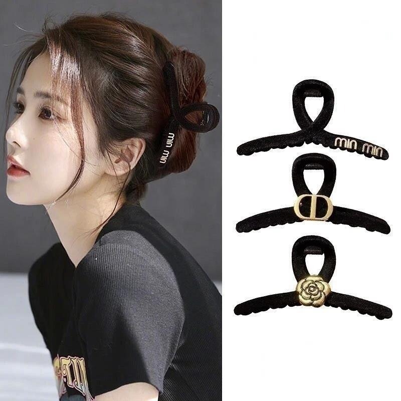 ✨台灣現貨🌿黑色植絨字母笑臉抓夾 盤髮夾鯊魚夾 馬尾盤髮夾【M20】-細節圖2