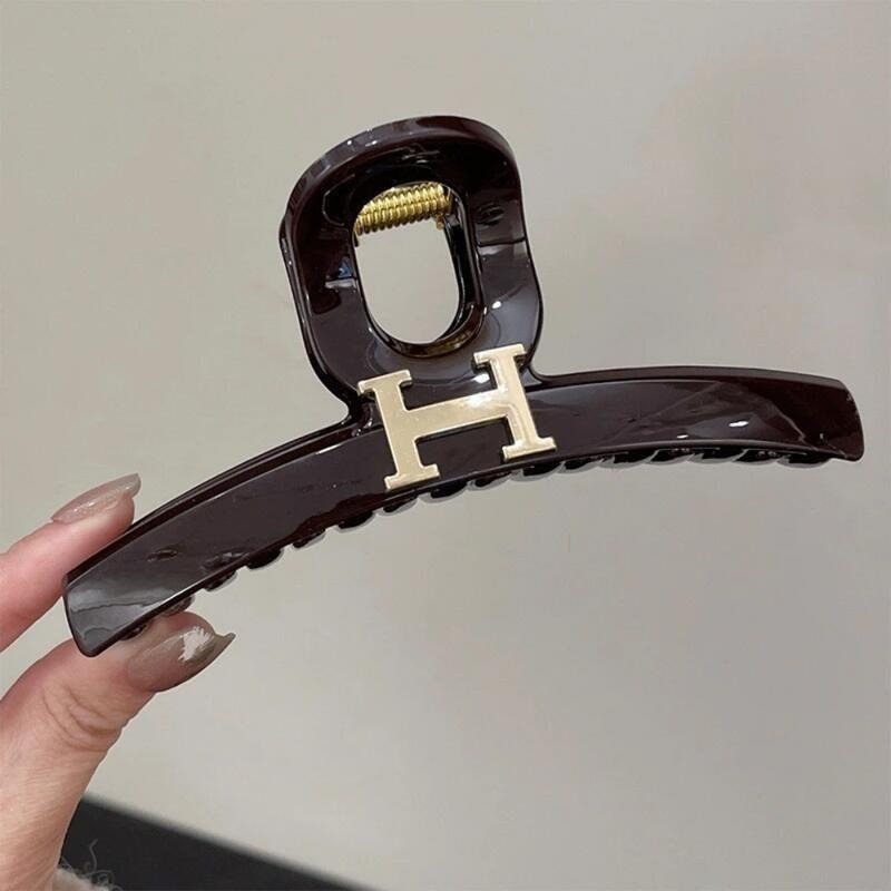 ✨台灣現貨🌿深紫色大號壓克力字母抓夾 復古法式 INS慵懶風髮量多抓夾 鯊魚夾 盤髮夾【M81】-細節圖5