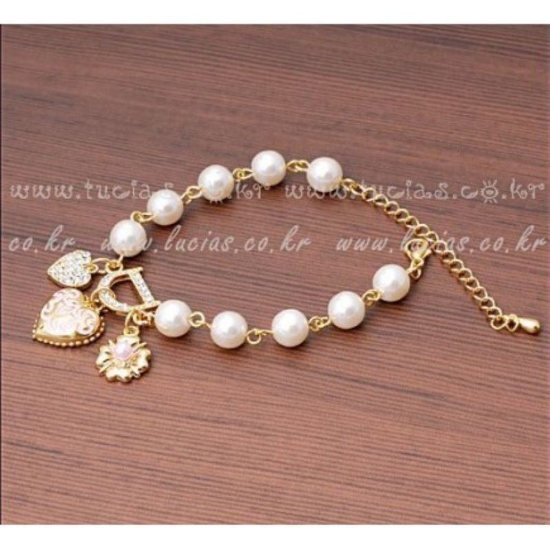 👗台灣現貨🌿韓版愛心桃心花朵手鏈 閃鑽D字母珍珠手鏈 性感學生閨蜜手鏈 小飾品 手飾-細節圖5