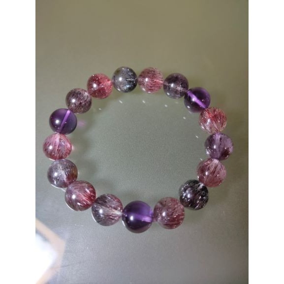 ⚜️天然超七紫發晶手鏈🌿很稀有的水晶 雲母與紫發並存 凝聚多種水晶功效 能量巨大發絲多 順發 晶體通透 水頭油亮-細節圖3