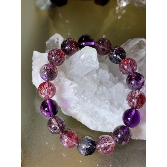 ⚜️天然超七紫發晶手鏈🌿很稀有的水晶 雲母與紫發並存 凝聚多種水晶功效 能量巨大發絲多 順發 晶體通透 水頭油亮-細節圖8