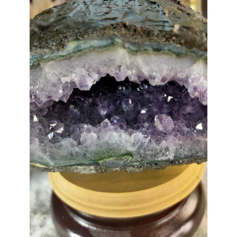 ✡️福利價 烏拉圭 紫水晶洞 紫晶陣 消磁 净化 晶簇擺件 防幅攝 超能量 天然內凹 紫水晶洞 2110g#6 附木座-細節圖7