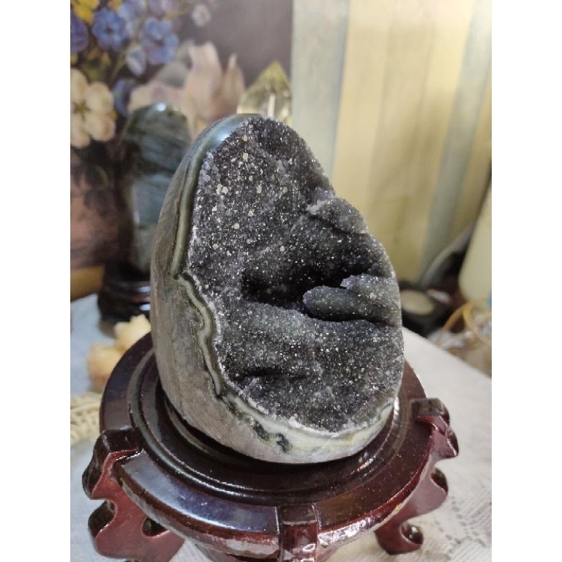 ✡️烏拉圭🇺🇾水晶原礦紫水晶 紫晶鎮 黑碧異象共生 二次結晶 內凹財眼 防幅攝電磁波 消磁 净化 開運 700g-細節圖8