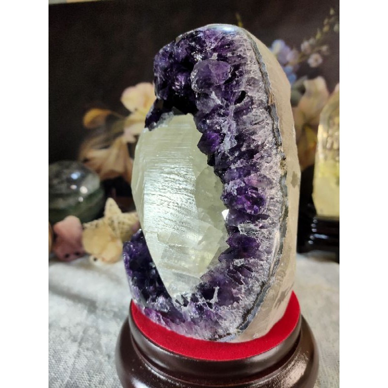 ✡️烏拉圭🇺🇾水晶原礦 帶超大方解石 紫晶陣 消磁 净化 紫水晶原石 晶簇擺件 2002g#2-細節圖3