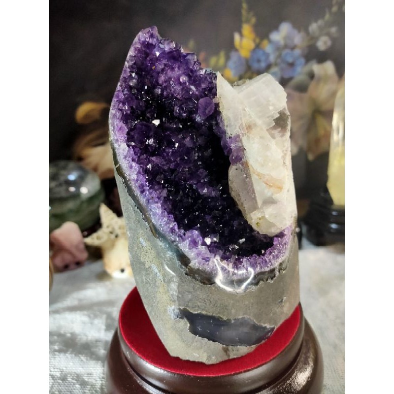 ✡️烏拉圭🇺🇾水晶原礦 內凹帶方解石 紫晶陣 消磁 净化 超紫超美水晶原石 晶簇擺件 1541g-細節圖6
