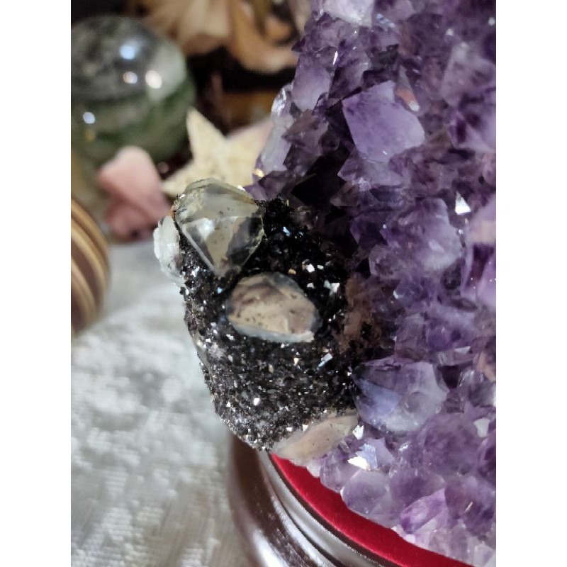 ✡️天然烏拉圭異象紫水晶鎮 稀有品 帶黑碧鑽共生 方解石 紫水晶原石 擺件 值得收藏 1412g-細節圖9