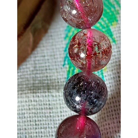 ⚜️天然超七紫發晶手鏈 手珠 很稀有的水晶 雲母與紫發並存 凝聚多種水晶功效 能量巨大發絲多 順發 晶體通透-細節圖3