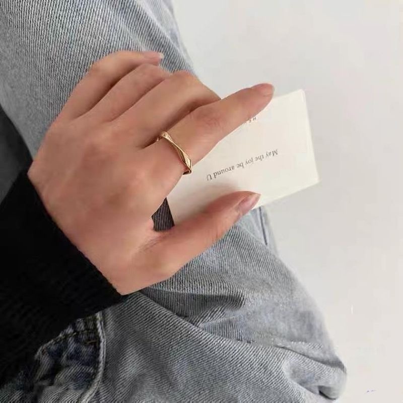 💍台灣現貨🌿韓國簡約扭曲戒指 極簡風扭曲金屬開口食指戒 冷淡風氣質百搭指環【O8】-細節圖7