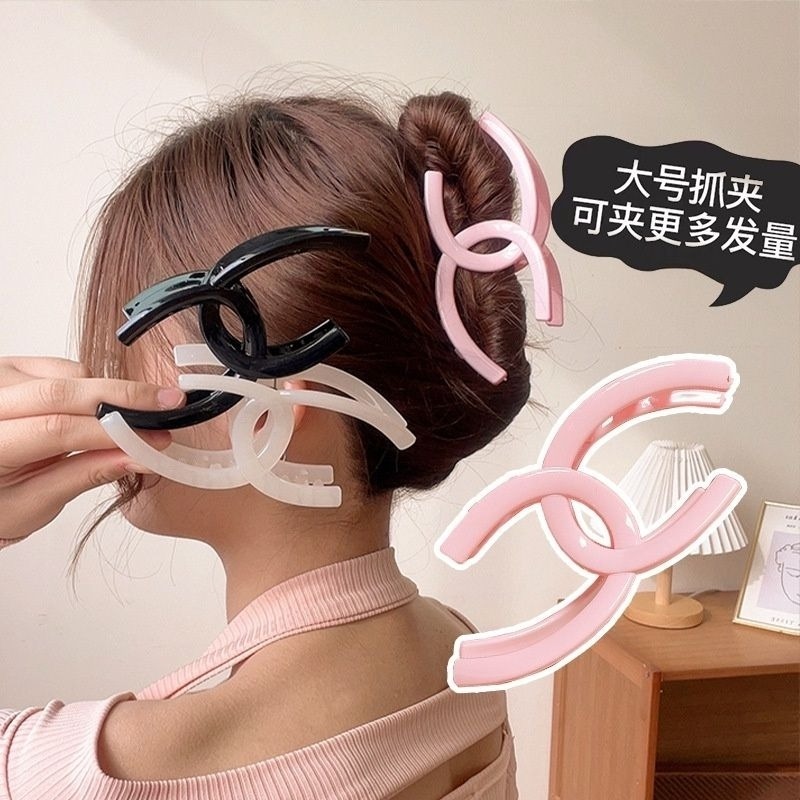 ✨台灣現貨🌿新款字母交叉亞克力抓夾 夏季氣質百搭設計盤髮鯊魚夾甜美個性大號髮抓【M38】-細節圖2