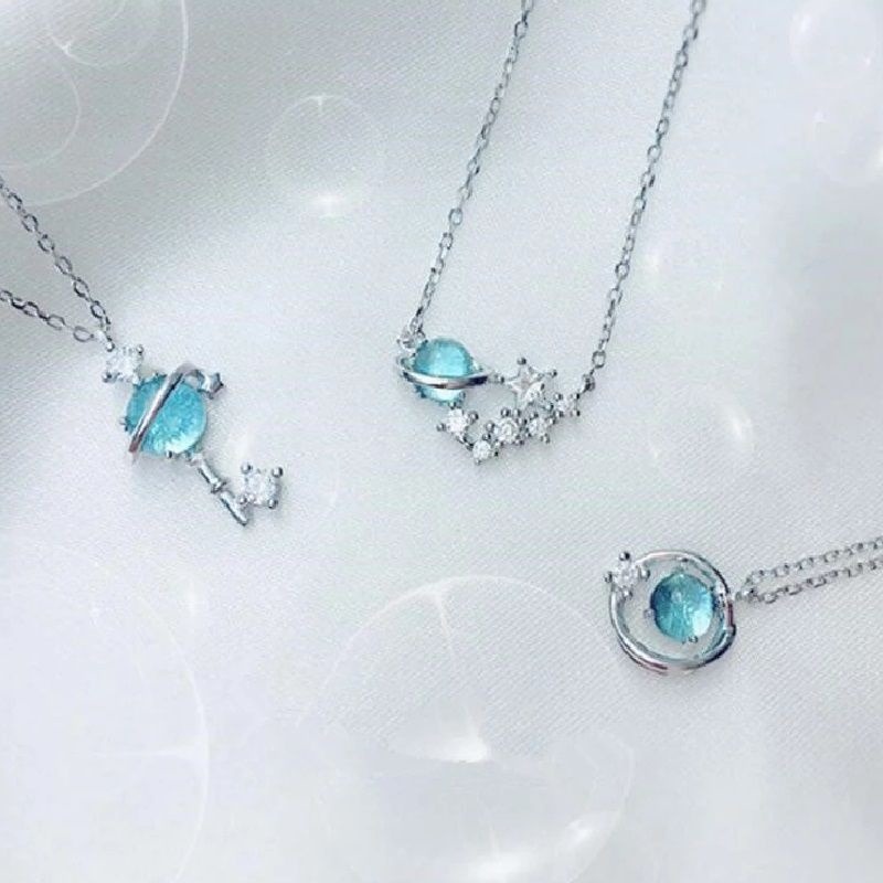 🦋台灣現貨🌿夢幻藍色琉璃星球項鍊 藍色星空銀河系 鑰匙星球行星銀河 小清新學生鎖骨鍊 情人節禮物-細節圖3