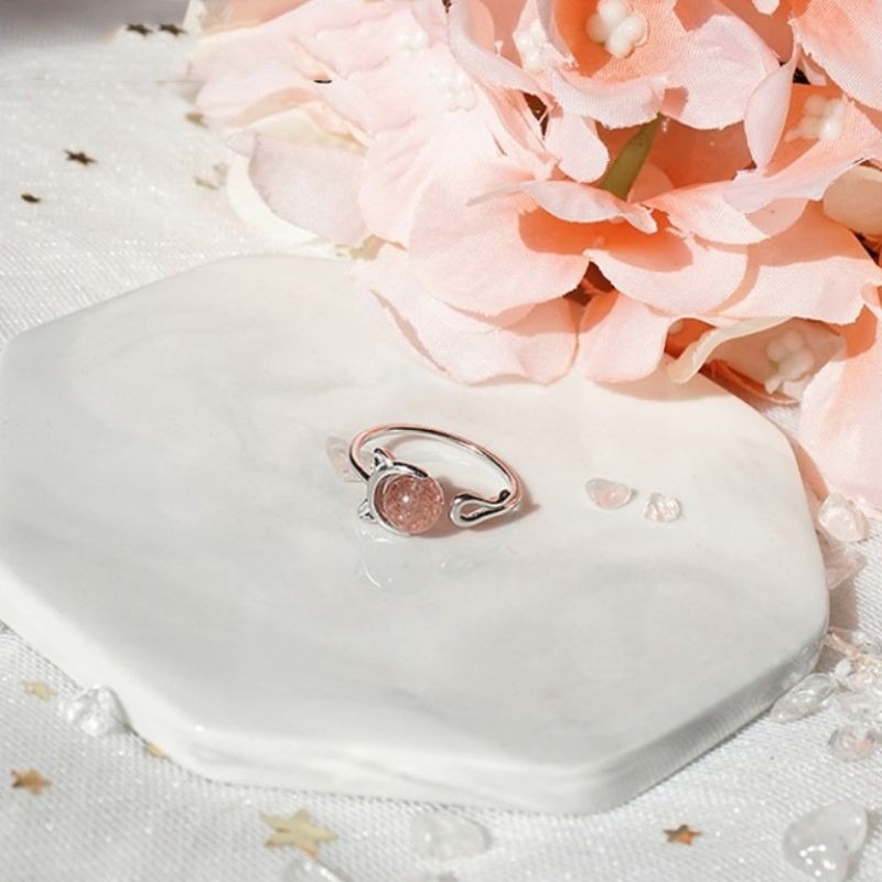 💍台灣現貨🌿S925銀戒指草莓水晶貓開口戒指 貓咪運轉石戒指 運轉著桃花石 招桃花 招人緣-細節圖4