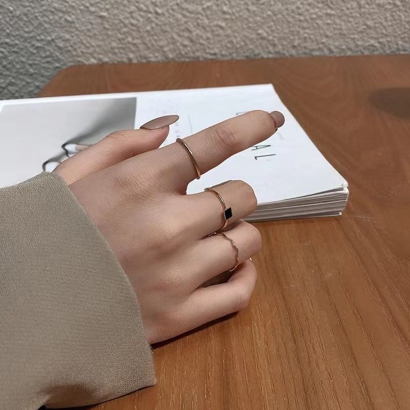 💍台灣現貨 🌿韓國三件套素圈戒指時尚ins潮網紅冷淡風輕奢小眾設計感簡約食指環【O9】-細節圖3