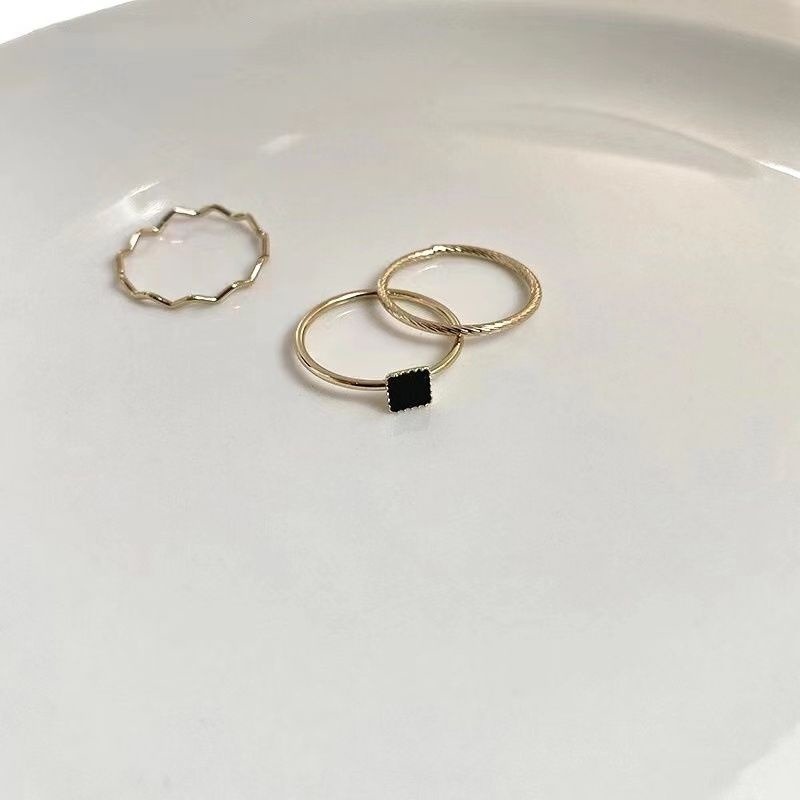 💍台灣現貨 🌿韓國三件套素圈戒指時尚ins潮網紅冷淡風輕奢小眾設計感簡約食指環【O9】-細節圖8