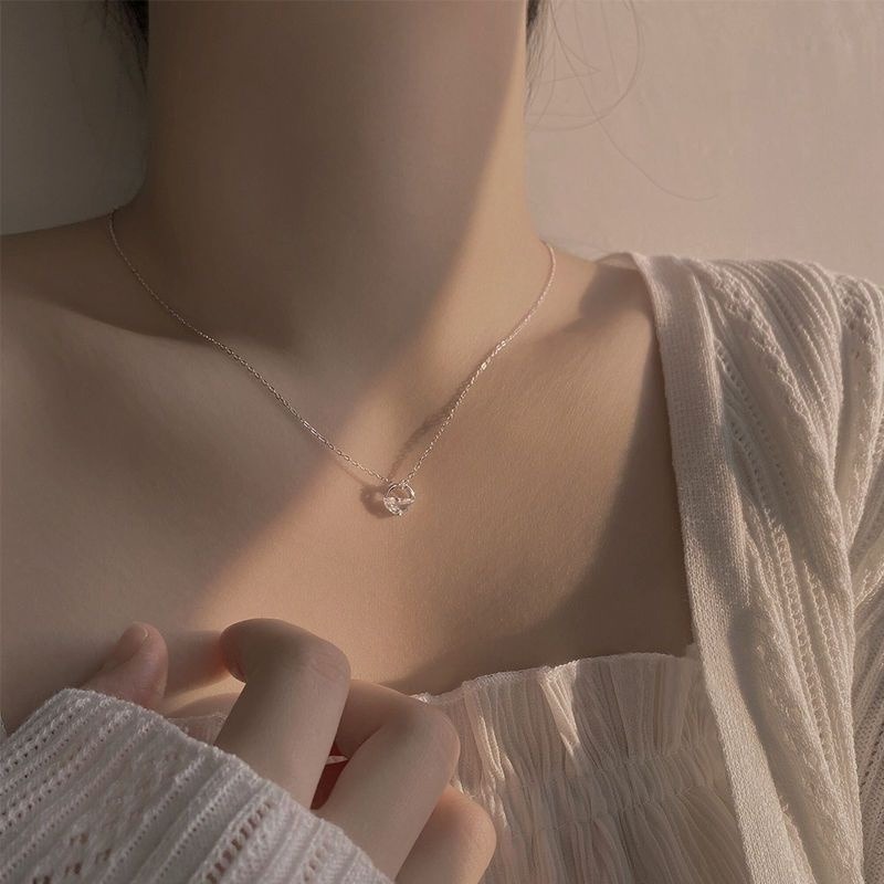 👗台灣現貨🌿 一汪清泉項鏈 韓版簡約氣質輕奢感鎖骨鏈ins不掉色鋯石鈦鋼頸項鍊 短項鍊 鎖骨鏈 情人節生日禮物-細節圖5