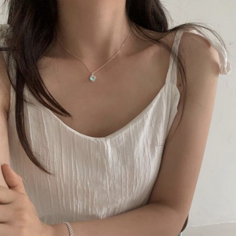 👗台灣現貨🌿日韓ins風 極簡愛心月光石吊墜項鍊 秀氣小巧設計感項鍊 上班族學生必備 溫柔氣質 鎖骨鏈【Q15】-細節圖2