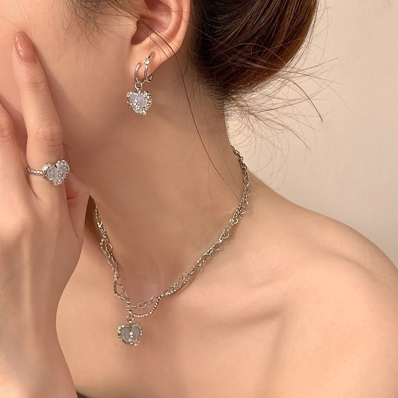 👗台灣現貨🌿分裂愛心多層閃鑽鋯石項鍊 奶白藍愛心蛋白石指環 耳環 甜酷輕奢氣質套組【Q68】-細節圖2