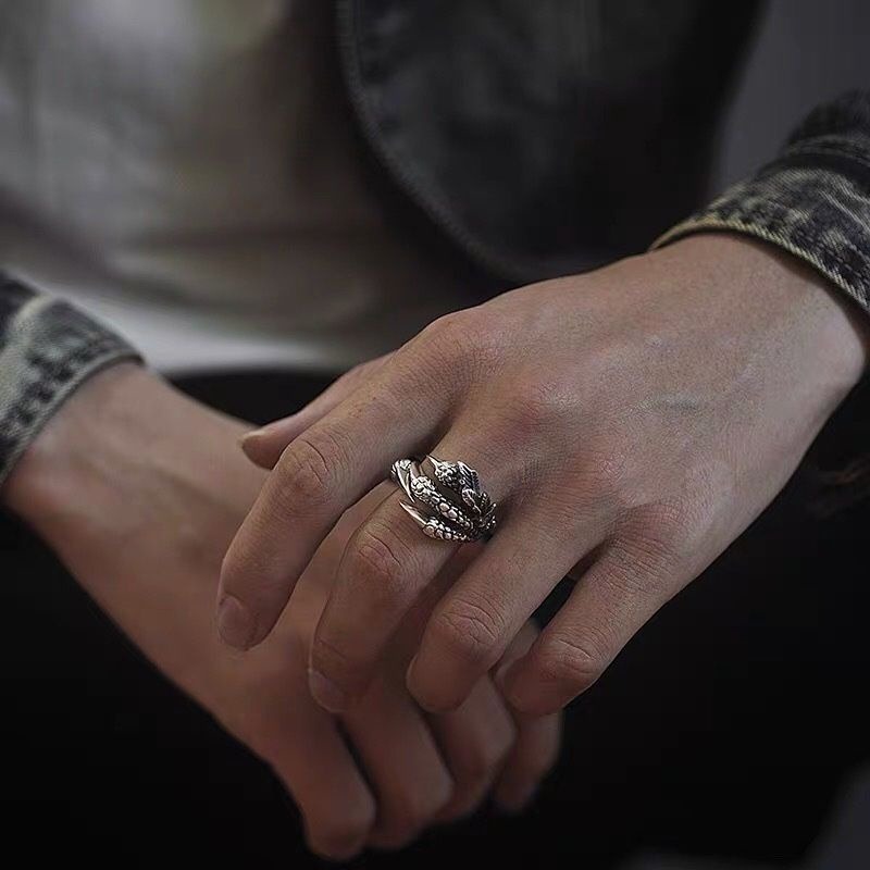 💍台灣現貨🌿龍爪戒指 龍戒指 古銀色酷炫戒指 開口戒指 情侶對戒 指環 可調節大小 霸氣 奢華個性時尚潮【O34】-細節圖6