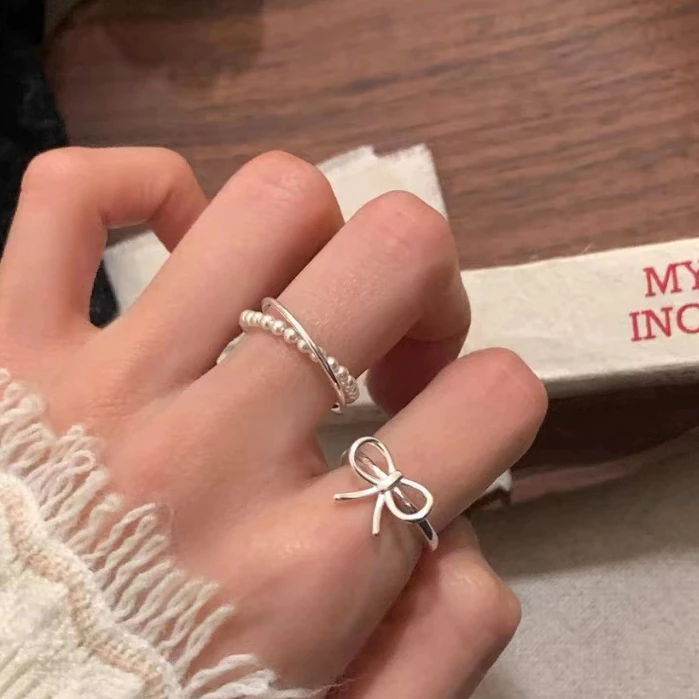 💍台灣現貨🌿蝴蝶結雙層珍珠交錯戒指個性獨特時尚潮流氣質百搭戒指指環食指戒【O75】-細節圖2