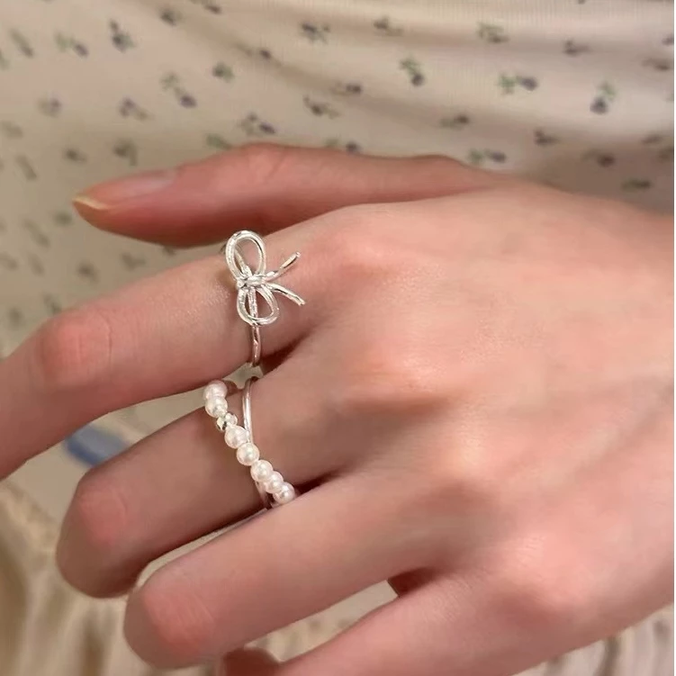 💍台灣現貨🌿蝴蝶結雙層珍珠交錯戒指個性獨特時尚潮流氣質百搭戒指指環食指戒【O75】-細節圖5