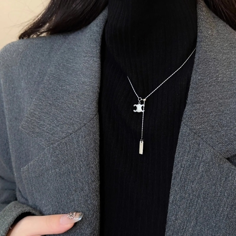 👗台灣現貨🌿鈦鋼字母雙C抽拉式可調節項鍊 法式小眾設計毛衣鏈時尚氣質不掉色大學T鏈【Q82】-規格圖11