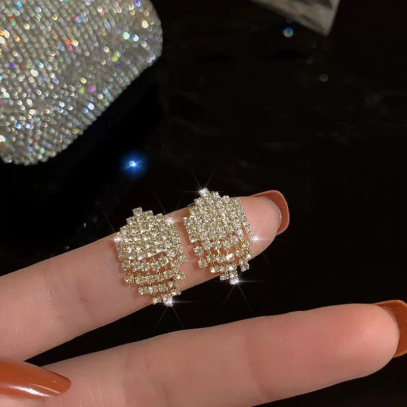 💖台灣現貨🌿閃耀璀鑽短流蘇耳環 925銀針 韓國輕奢簡約設計耳飾【G446】-細節圖2