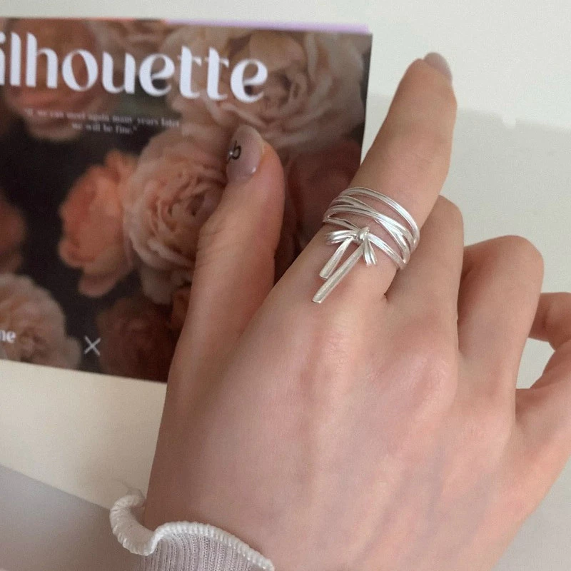 💍台灣現貨🌿芭蕾風蝴蝶結絲帶開口戒指 女生新款小衆獨特設計感可調整指環 網紅時尚個性食指戒【O76】-細節圖2